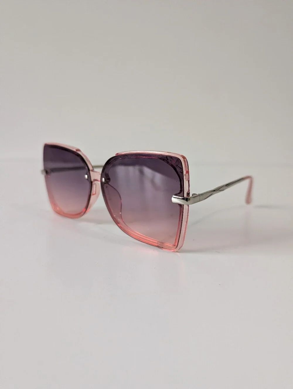 Tahari Pink Purple Oversized Sunglasses